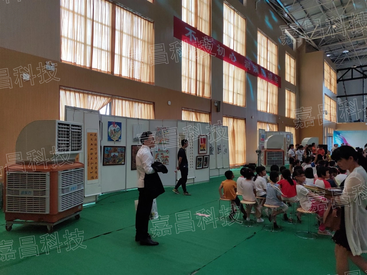 广东嘉昌通风降温厂家,工业大风扇厂家,润东方环保空调厂家,移动冷风机